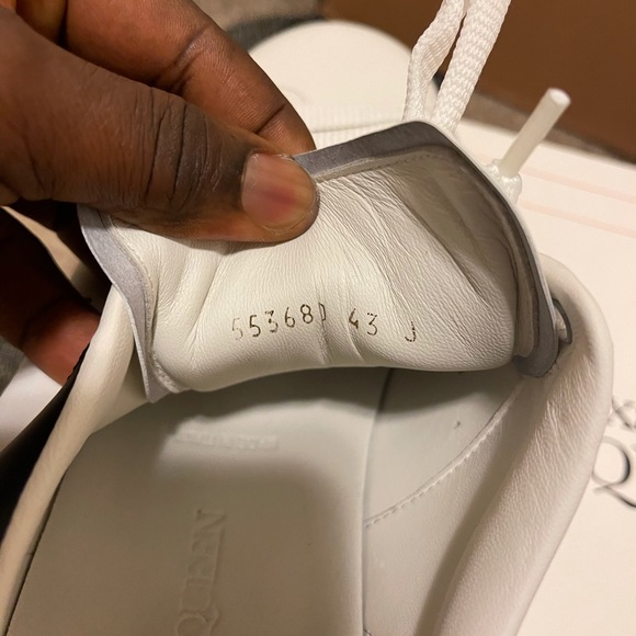 Alexander McQueen sneaker, authentic, in box - Picture 6 of 6